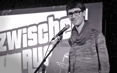 Poetry Slam „Zwischenruf“ – Hasan Koc (Q1) belegt zweiten Platz